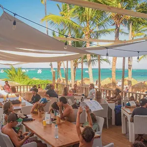 Vacation With Rooftop Pool, Beach Club, Restaurants - Playa Los Corales Hotel Punta Cana