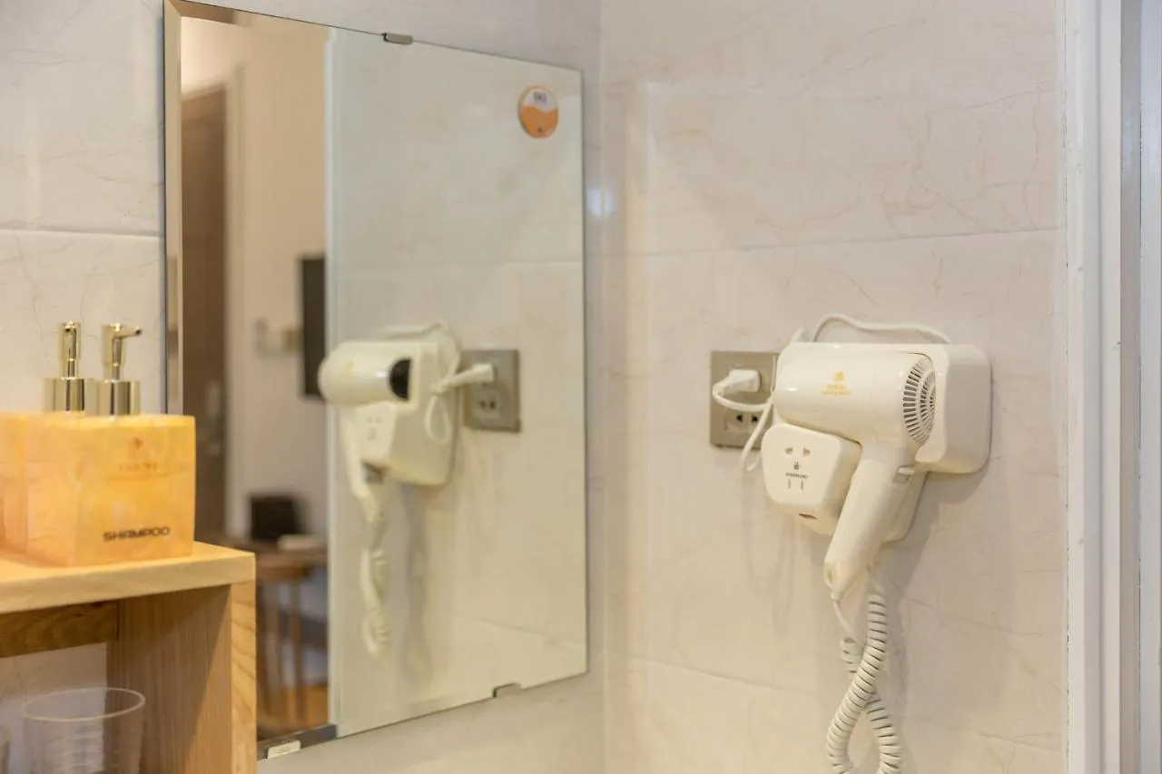 Hotel Raon Danang Beach - Stay 24H