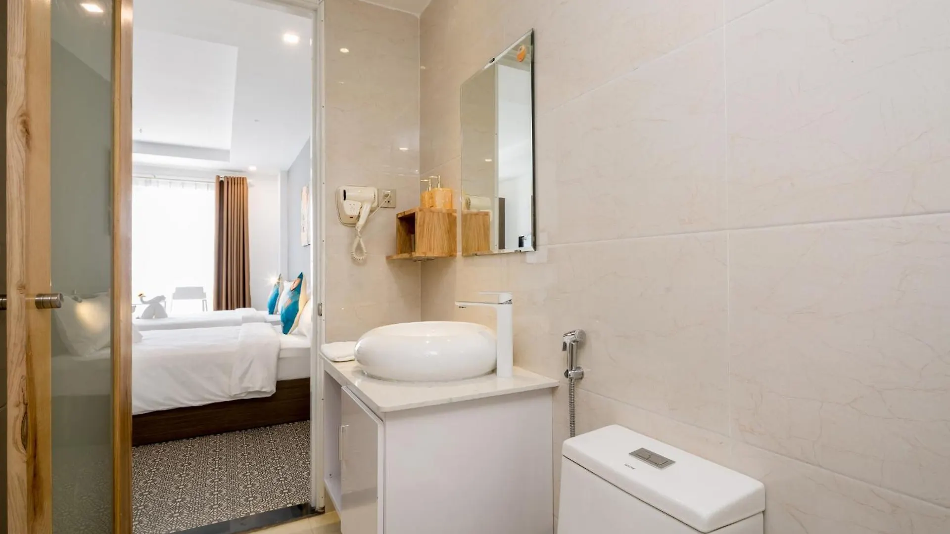**** Hotel Raon Danang Beach - Stay 24H Vietnam